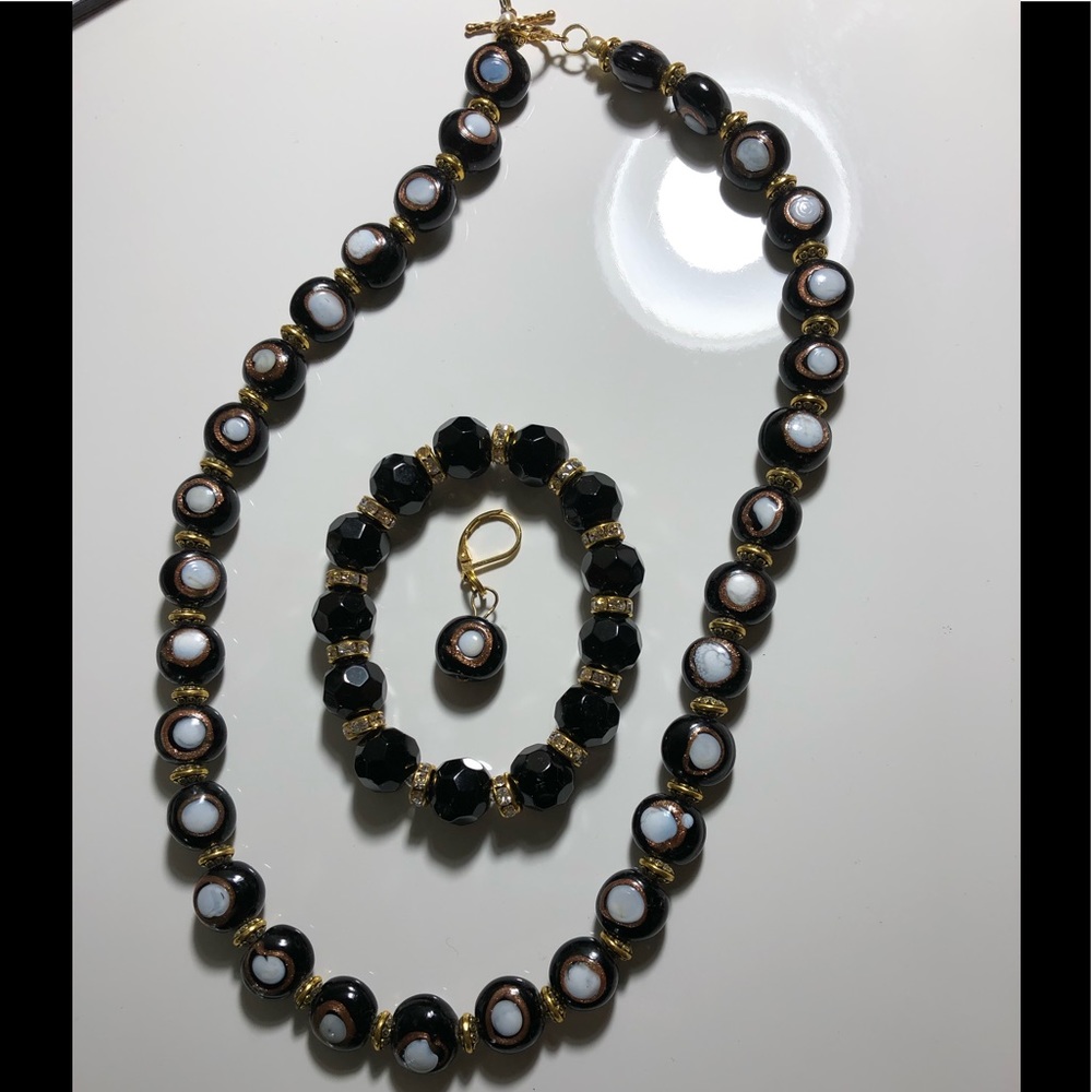 Black White Gold Necklace Bracelet Set